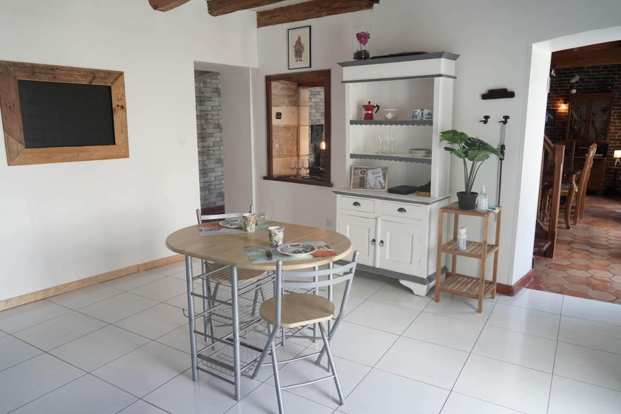 Maison De Charme, D'Artiste, Decoration Brocante Aigrefeuille-d'Aunis ภายนอก รูปภาพ