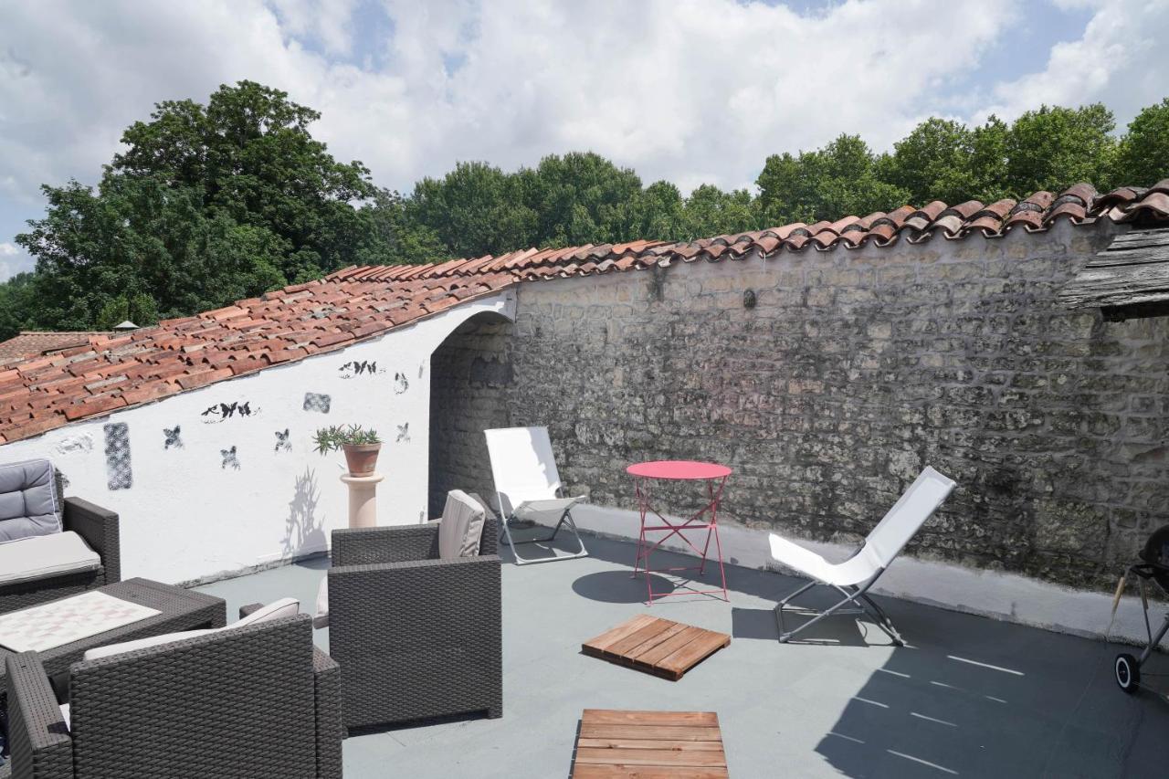 Maison De Charme, D'Artiste, Decoration Brocante Aigrefeuille-d'Aunis ภายนอก รูปภาพ